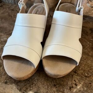 Clarks Womens Annadel Ivory wedges